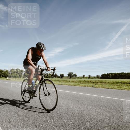 07.09.2025 - 19. Norderstedt Triathlon Michael Burmester http://msf.ph/oto/8852919 07.09.2025 11:41:23 Radfahren 140, 259, 296, 1279 meine-sportfotos.de