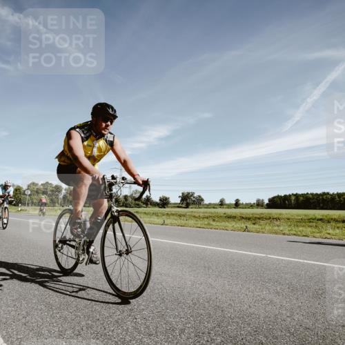 07.09.2025 - 19. Norderstedt Triathlon Michael Burmester http://msf.ph/oto/8852943 07.09.2025 11:41:40 Radfahren 703, 807 meine-sportfotos.de