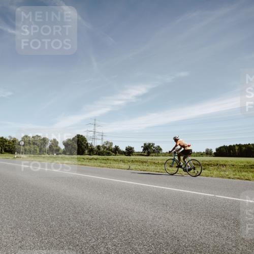 07.09.2025 - 19. Norderstedt Triathlon Michael Burmester http://msf.ph/oto/8853048 07.09.2025 11:43:19 Radfahren  meine-sportfotos.de