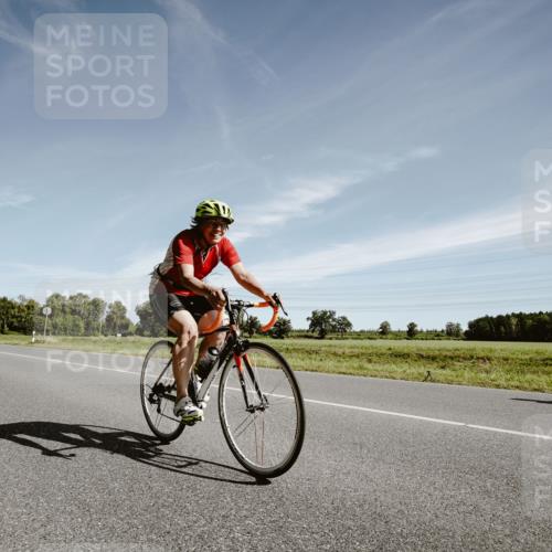 07.09.2025 - 19. Norderstedt Triathlon Michael Burmester http://msf.ph/oto/8853090 07.09.2025 11:44:16 Radfahren 1229 meine-sportfotos.de
