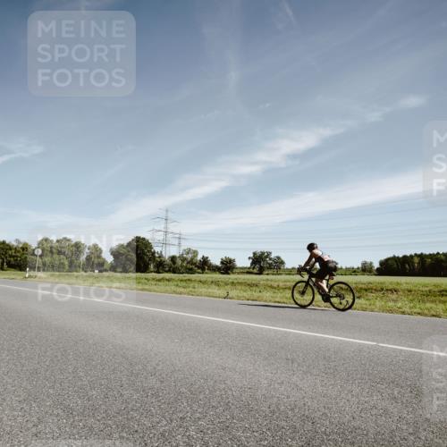 07.09.2025 - 19. Norderstedt Triathlon Michael Burmester http://msf.ph/oto/8853256 07.09.2025 11:46:44 Radfahren 787 meine-sportfotos.de