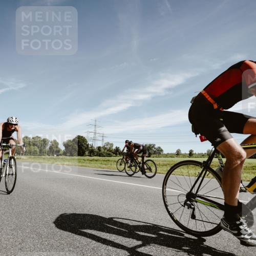 07.09.2025 - 19. Norderstedt Triathlon Michael Burmester http://msf.ph/oto/8853272 07.09.2025 11:46:51 Radfahren 736, 1258, 1333 meine-sportfotos.de