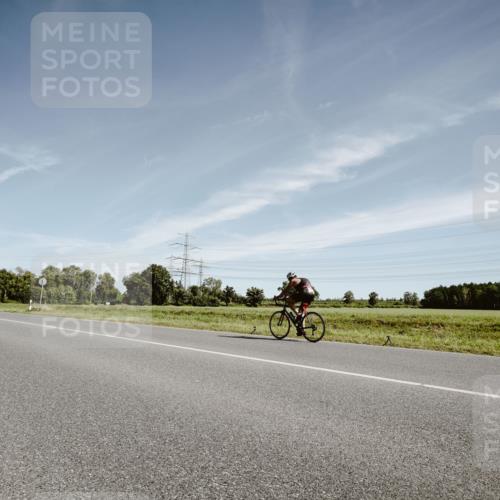 07.09.2025 - 19. Norderstedt Triathlon Michael Burmester http://msf.ph/oto/8853331 07.09.2025 11:47:49 Radfahren 795 meine-sportfotos.de