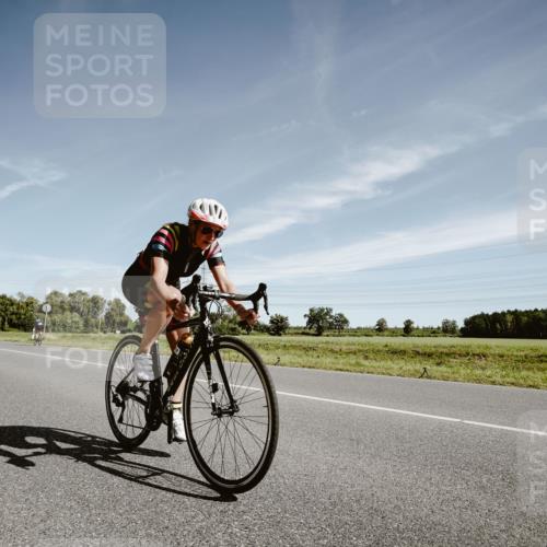 07.09.2025 - 19. Norderstedt Triathlon Michael Burmester http://msf.ph/oto/8853345 07.09.2025 11:47:56 Radfahren 822 meine-sportfotos.de