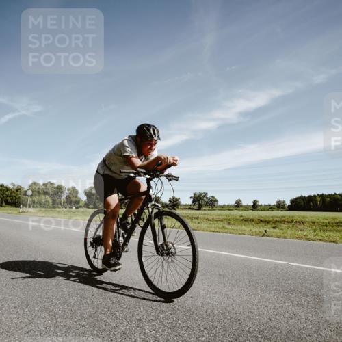 07.09.2025 - 19. Norderstedt Triathlon Michael Burmester http://msf.ph/oto/8853370 07.09.2025 11:48:14 Radfahren 154, 801 meine-sportfotos.de