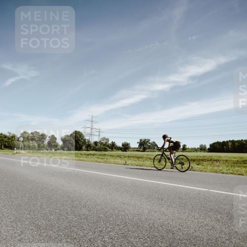 07.09.2025 - 19. Norderstedt Triathlon Michael Burmester http://msf.ph/oto/8853462 07.09.2025 11:49:44 Radfahren 1223 meine-sportfotos.de