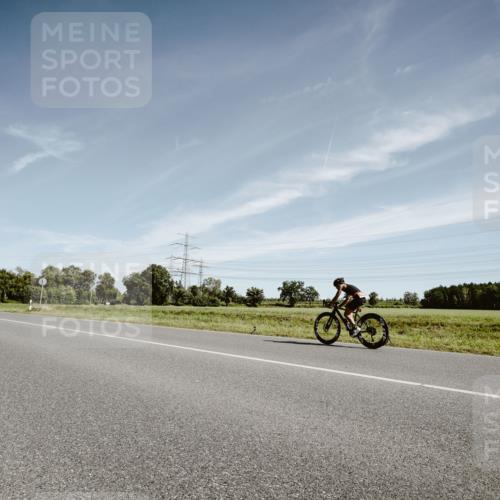 07.09.2025 - 19. Norderstedt Triathlon Michael Burmester http://msf.ph/oto/8853483 07.09.2025 11:50:07 Radfahren  meine-sportfotos.de