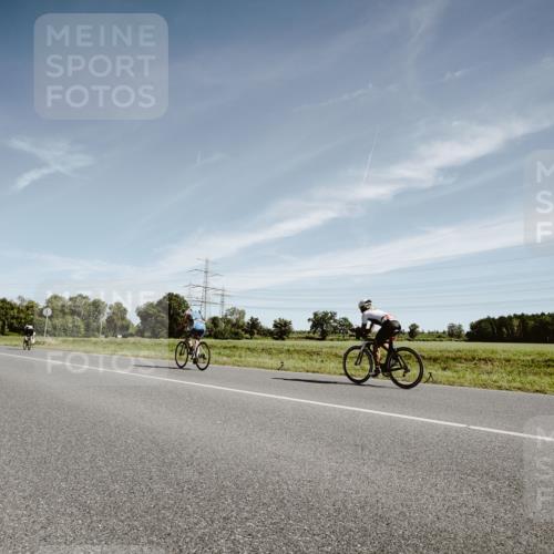 07.09.2025 - 19. Norderstedt Triathlon Michael Burmester http://msf.ph/oto/8853497 07.09.2025 11:50:17 Radfahren 228, 819 meine-sportfotos.de