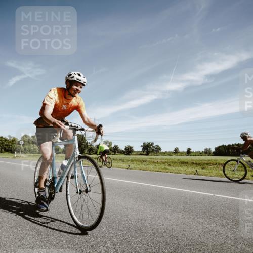07.09.2025 - 19. Norderstedt Triathlon Michael Burmester http://msf.ph/oto/8853511 07.09.2025 11:50:41 Radfahren 149 meine-sportfotos.de