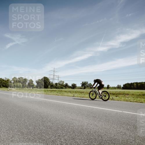 07.09.2025 - 19. Norderstedt Triathlon Michael Burmester http://msf.ph/oto/8853533 07.09.2025 11:51:05 Radfahren  meine-sportfotos.de