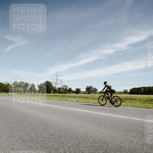 07.09.2025 - 19. Norderstedt Triathlon Michael Burmester http://msf.ph/oto/8853536 07.09.2025 11:51:09 Radfahren 1239 meine-sportfotos.de