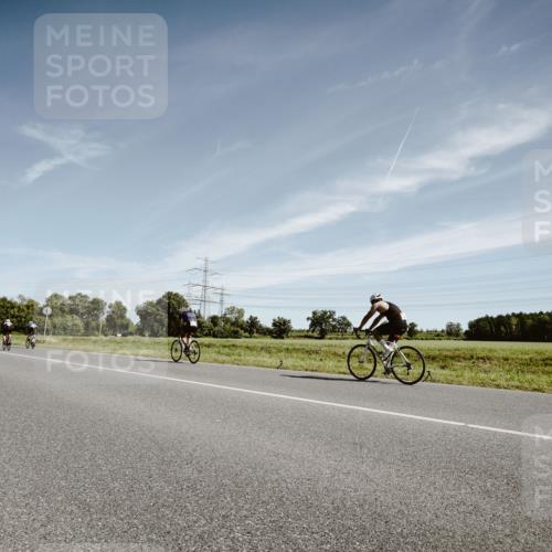 07.09.2025 - 19. Norderstedt Triathlon Michael Burmester http://msf.ph/oto/8853557 07.09.2025 11:51:27 Radfahren  meine-sportfotos.de