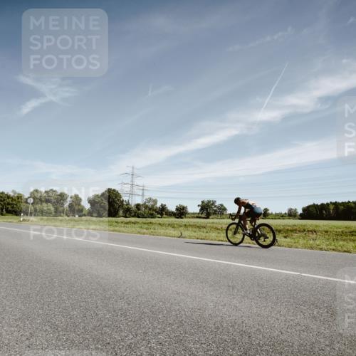 07.09.2025 - 19. Norderstedt Triathlon Michael Burmester http://msf.ph/oto/8853609 07.09.2025 11:52:10 Radfahren 720 meine-sportfotos.de