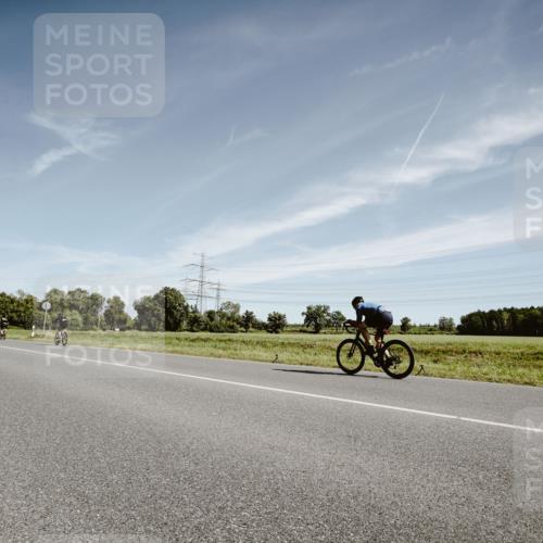 07.09.2025 - 19. Norderstedt Triathlon Michael Burmester http://msf.ph/oto/8853637 07.09.2025 11:52:19 Radfahren 184, 719 meine-sportfotos.de