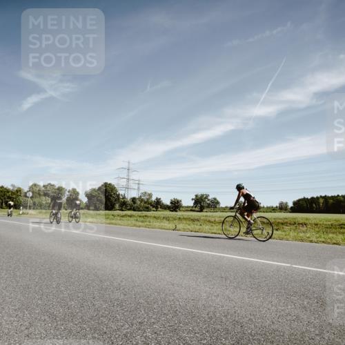 07.09.2025 - 19. Norderstedt Triathlon Michael Burmester http://msf.ph/oto/8853657 07.09.2025 11:52:26 Radfahren 731 meine-sportfotos.de