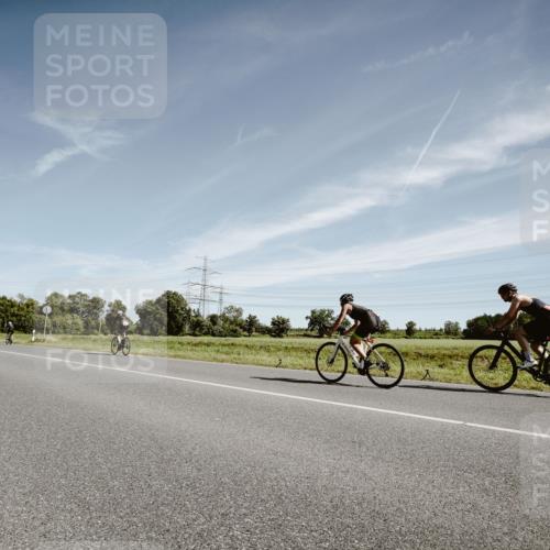 07.09.2025 - 19. Norderstedt Triathlon Michael Burmester http://msf.ph/oto/8853676 07.09.2025 11:52:32 Radfahren  meine-sportfotos.de