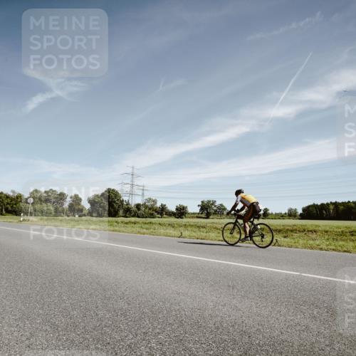 07.09.2025 - 19. Norderstedt Triathlon Michael Burmester http://msf.ph/oto/8853718 07.09.2025 11:53:01 Radfahren  meine-sportfotos.de
