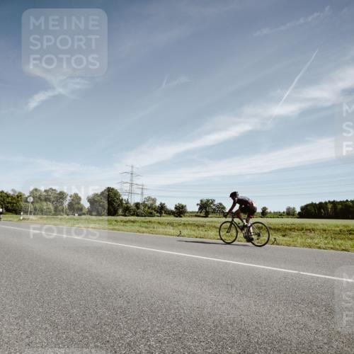 07.09.2025 - 19. Norderstedt Triathlon Michael Burmester http://msf.ph/oto/8853740 07.09.2025 11:53:18 Radfahren  meine-sportfotos.de