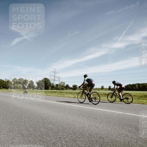 07.09.2025 - 19. Norderstedt Triathlon Michael Burmester http://msf.ph/oto/8853753 07.09.2025 11:53:25 Radfahren 286, 800 meine-sportfotos.de
