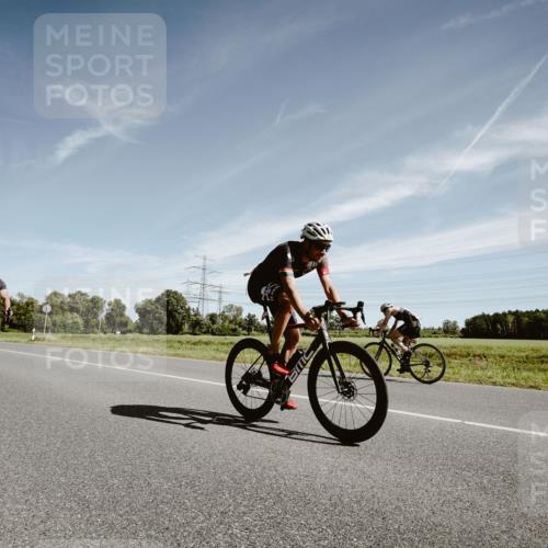 07.09.2025 - 19. Norderstedt Triathlon Michael Burmester http://msf.ph/oto/8853828 07.09.2025 11:54:23 Radfahren 748, 1233 meine-sportfotos.de