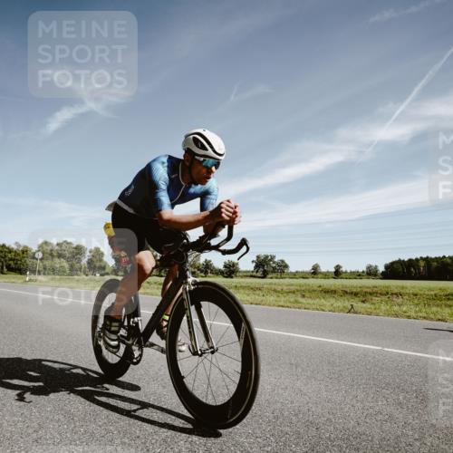 07.09.2025 - 19. Norderstedt Triathlon Michael Burmester http://msf.ph/oto/8853835 07.09.2025 11:54:29 Radfahren 215 meine-sportfotos.de
