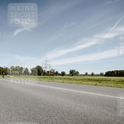 07.09.2025 - 19. Norderstedt Triathlon Michael Burmester http://msf.ph/oto/8853860 07.09.2025 11:54:44 Radfahren 741, 779, 1371 meine-sportfotos.de