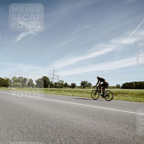07.09.2025 - 19. Norderstedt Triathlon Michael Burmester http://msf.ph/oto/8853883 07.09.2025 11:55:00 Radfahren 1315 meine-sportfotos.de