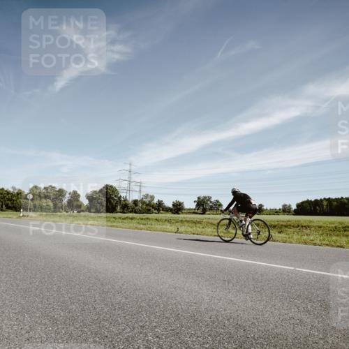 07.09.2025 - 19. Norderstedt Triathlon Michael Burmester http://msf.ph/oto/8854022 07.09.2025 11:56:42 Radfahren 164, 1346 meine-sportfotos.de