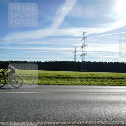 07.09.2025 - 19. Norderstedt Triathlon Michael Burmester http://msf.ph/oto/8855129 07.09.2025 09:38:05 Radfahren 594, 600, 604 meine-sportfotos.de
