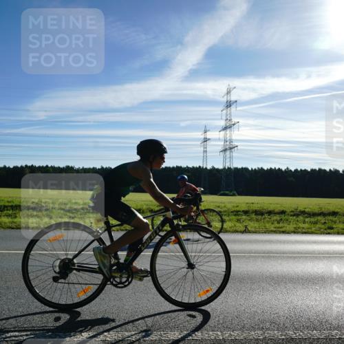 07.09.2025 - 19. Norderstedt Triathlon Michael Burmester http://msf.ph/oto/8855184 07.09.2025 09:39:15 Radfahren 572, 586, 587, 613 meine-sportfotos.de
