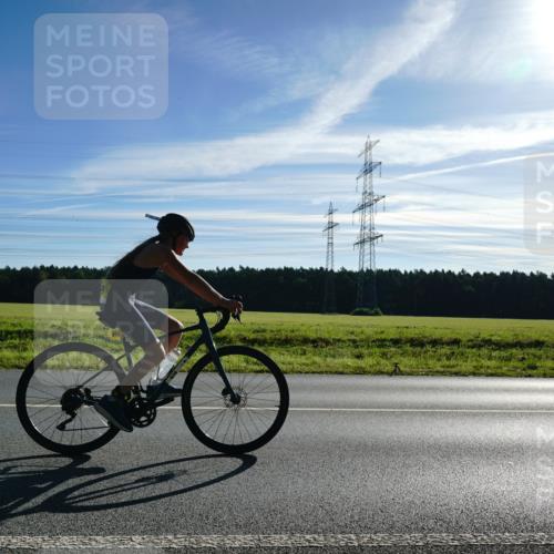 07.09.2025 - 19. Norderstedt Triathlon Michael Burmester http://msf.ph/oto/8855255 07.09.2025 09:40:18 Radfahren 592, 619 meine-sportfotos.de
