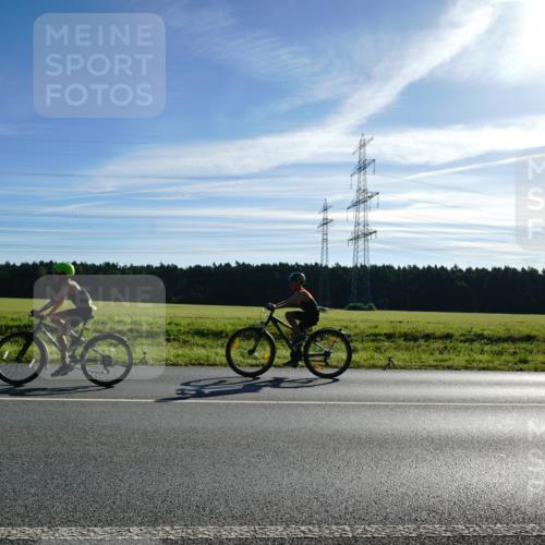 07.09.2025 - 19. Norderstedt Triathlon Michael Burmester http://msf.ph/oto/8855285 07.09.2025 09:41:09 Radfahren 565, 597 meine-sportfotos.de