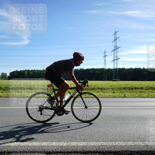 07.09.2025 - 19. Norderstedt Triathlon Michael Burmester http://msf.ph/oto/8855450 07.09.2025 10:26:09 Radfahren 1151 meine-sportfotos.de