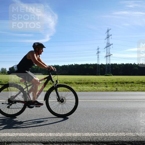 07.09.2025 - 19. Norderstedt Triathlon Michael Burmester http://msf.ph/oto/8855470 07.09.2025 10:29:19 Radfahren 1114 meine-sportfotos.de