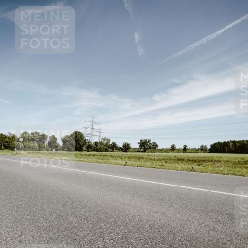 07.09.2025 - 19. Norderstedt Triathlon Michael Burmester http://msf.ph/oto/8855569 07.09.2025 12:08:55 Radfahren 703 meine-sportfotos.de