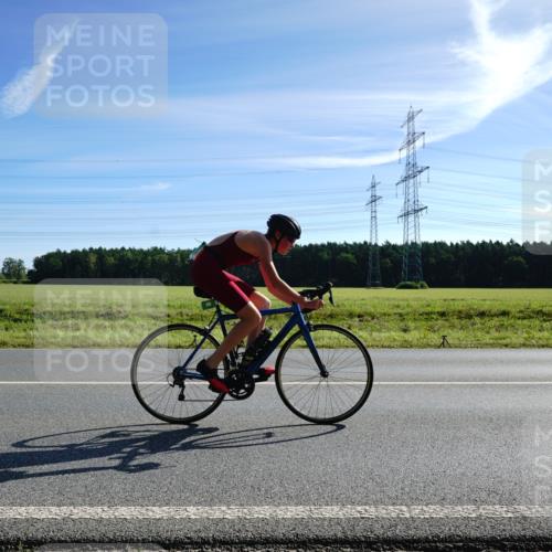 07.09.2025 - 19. Norderstedt Triathlon Michael Burmester http://msf.ph/oto/8855738 07.09.2025 10:37:54 Radfahren 68, 86, 648, 1112 meine-sportfotos.de
