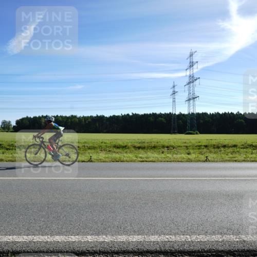07.09.2025 - 19. Norderstedt Triathlon Michael Burmester http://msf.ph/oto/8855748 07.09.2025 10:38:20 Radfahren 112, 672, 690 meine-sportfotos.de