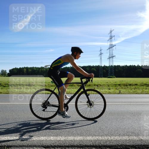 07.09.2025 - 19. Norderstedt Triathlon Michael Burmester http://msf.ph/oto/8855778 07.09.2025 10:39:21 Radfahren 87, 661, 684 meine-sportfotos.de