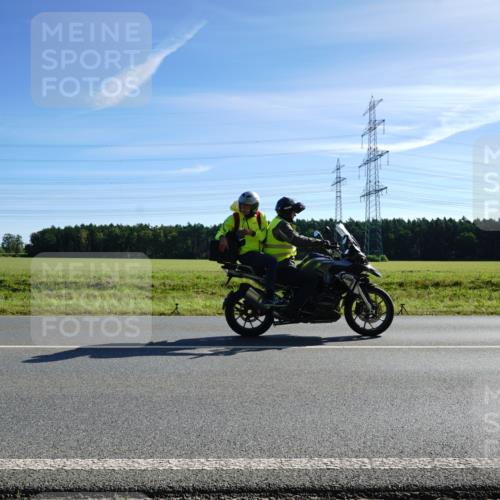 07.09.2025 - 19. Norderstedt Triathlon Michael Burmester http://msf.ph/oto/8855825 07.09.2025 10:40:56 Radfahren 114, 668 meine-sportfotos.de