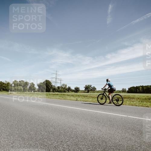 07.09.2025 - 19. Norderstedt Triathlon Michael Burmester http://msf.ph/oto/8855831 07.09.2025 12:11:41 Radfahren 758, 1300 meine-sportfotos.de