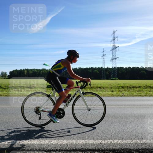 07.09.2025 - 19. Norderstedt Triathlon Michael Burmester http://msf.ph/oto/8855837 07.09.2025 10:41:03 Radfahren 57, 70, 89, 669, 691 meine-sportfotos.de