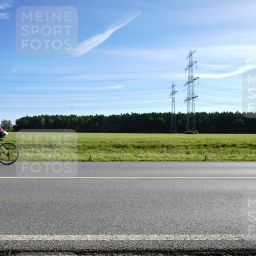 07.09.2025 - 19. Norderstedt Triathlon Michael Burmester http://msf.ph/oto/8855886 07.09.2025 10:42:33 Radfahren 107, 689 meine-sportfotos.de