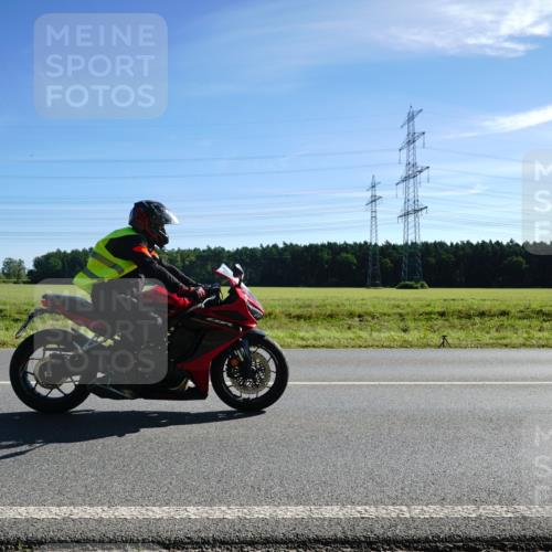 07.09.2025 - 19. Norderstedt Triathlon Michael Burmester http://msf.ph/oto/8856032 07.09.2025 10:54:00 Radfahren  meine-sportfotos.de