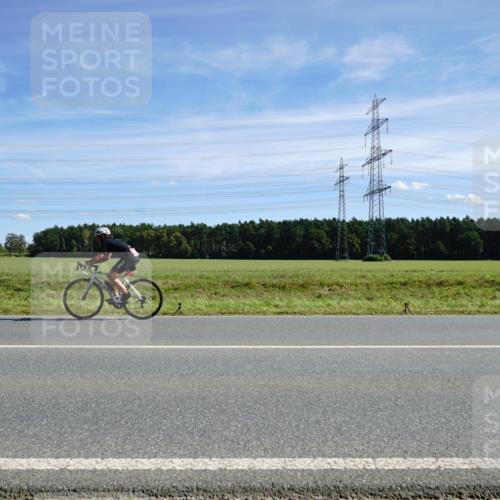 07.09.2025 - 19. Norderstedt Triathlon Michael Burmester http://msf.ph/oto/8856066 07.09.2025 12:45:46 Radfahren 327 meine-sportfotos.de