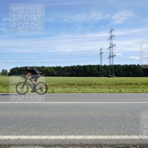 07.09.2025 - 19. Norderstedt Triathlon Michael Burmester http://msf.ph/oto/8856174 07.09.2025 12:46:58 Radfahren 272, 1388 meine-sportfotos.de