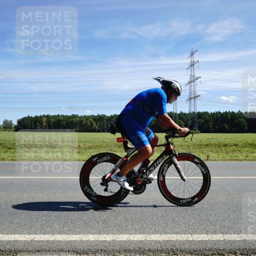 07.09.2025 - 19. Norderstedt Triathlon Michael Burmester http://msf.ph/oto/8856244 07.09.2025 12:47:47 Radfahren 318, 825 meine-sportfotos.de