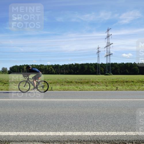 07.09.2025 - 19. Norderstedt Triathlon Michael Burmester http://msf.ph/oto/8856316 07.09.2025 12:48:13 Radfahren  meine-sportfotos.de