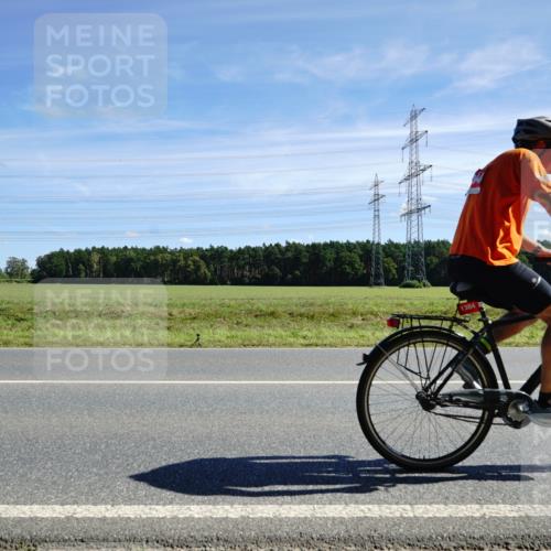 07.09.2025 - 19. Norderstedt Triathlon Michael Burmester http://msf.ph/oto/8856325 07.09.2025 12:48:16 Radfahren 1271, 1304 meine-sportfotos.de