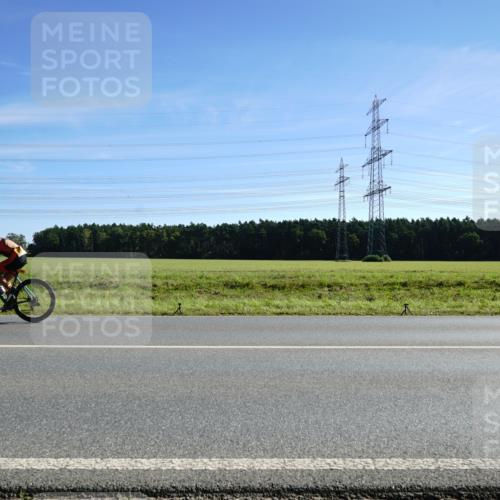 07.09.2025 - 19. Norderstedt Triathlon Michael Burmester http://msf.ph/oto/8856375 07.09.2025 11:06:30 Radfahren 196, 1189, 1198 meine-sportfotos.de