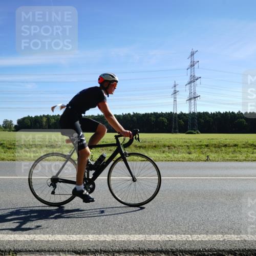 07.09.2025 - 19. Norderstedt Triathlon Michael Burmester http://msf.ph/oto/8856563 07.09.2025 11:08:37 Radfahren 1156 meine-sportfotos.de